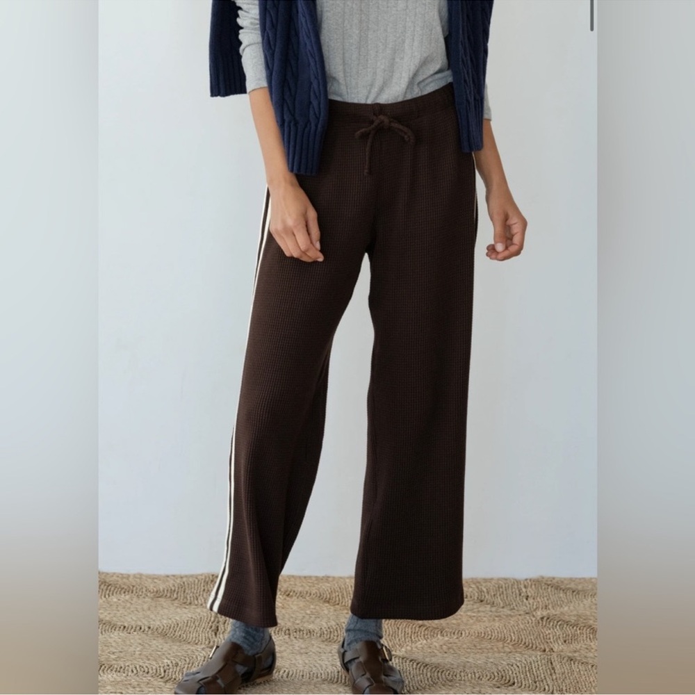 DONNI The Thermal Crop Stripe Pant Color:
Espresso - Picture 3 of 7